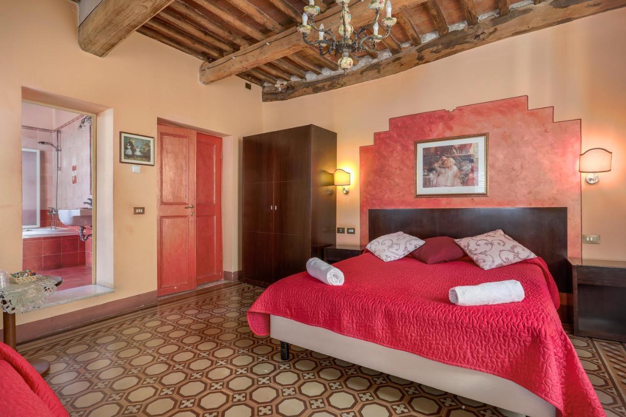 Antica Residenza Santa Chiara -City Center Лукка Экстерьер фото