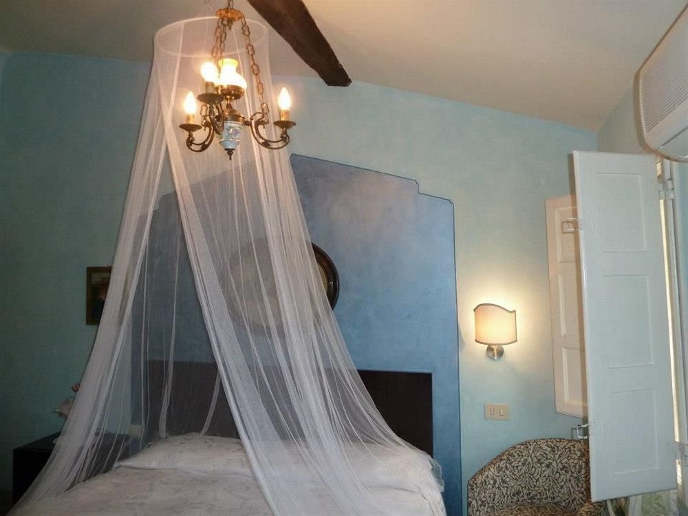 Antica Residenza Santa Chiara -City Center Лукка Экстерьер фото